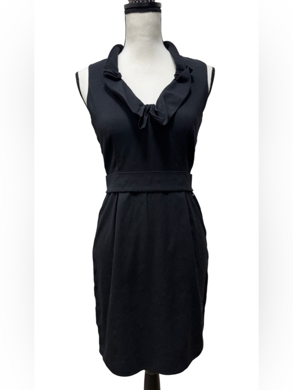 Escada Sport Size 32/XS Black Wool Blend Lightweight Sleeveless Pencil Dress
